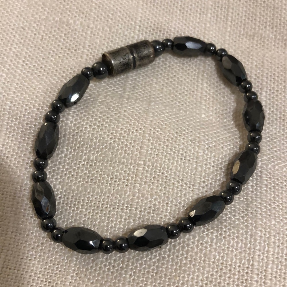 Beaded dark graphite grey bracelet